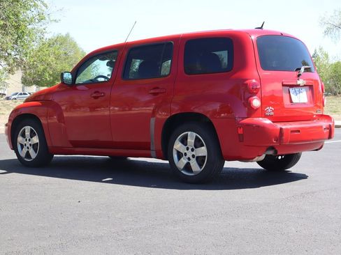 Used 2011 Chevrolet HHR LS image 7