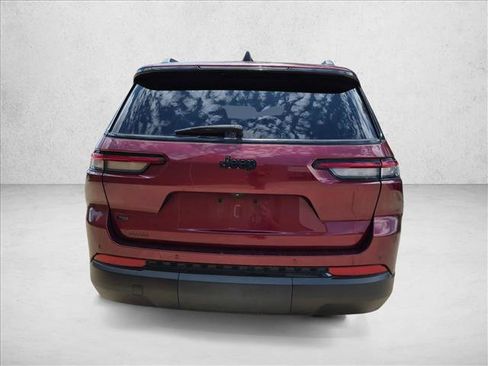 Used 2021 Jeep Grand Cherokee L Laredo RWD image 6