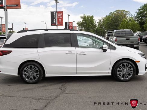 Used 2025 Honda Odyssey Touring image 21