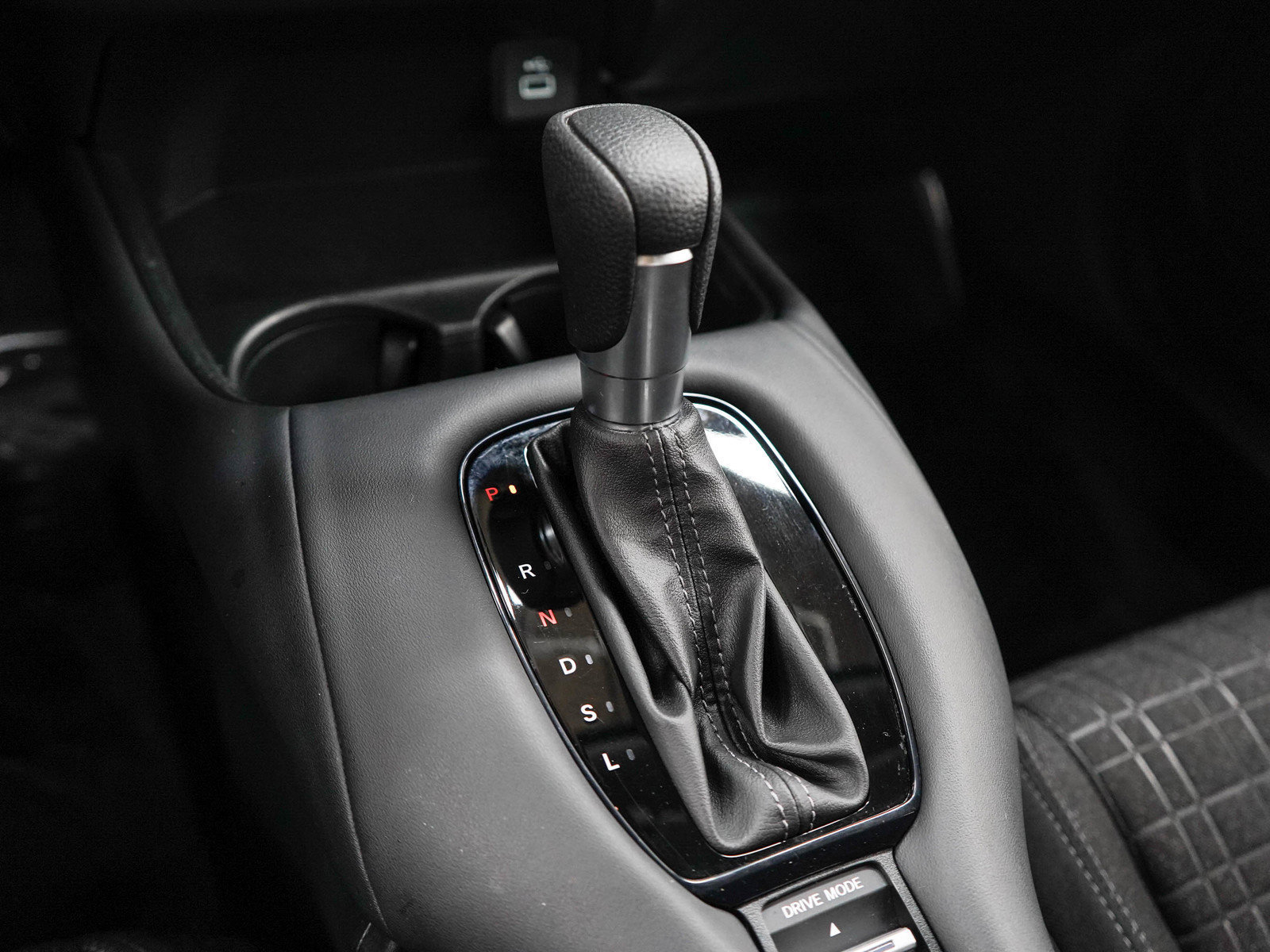 Used 2024 Honda HR-V LX image 23
