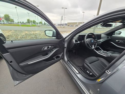 Used 2023 BMW 330e xDrive image 16