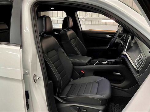 New 2026 Volkswagen Atlas Cross Sport SEL image 31