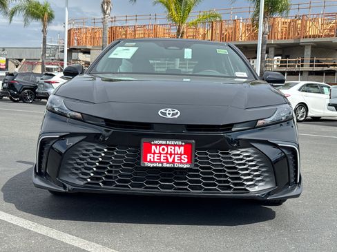 Used 2026 Toyota Camry SE w/ Convenience Package FWD image 5