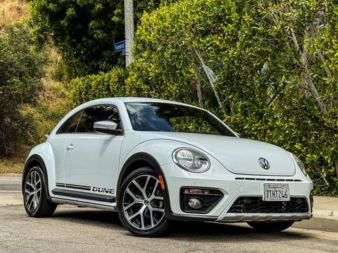 Used 2016 Volkswagen Beetle 1.8T Dune FWD image 13
