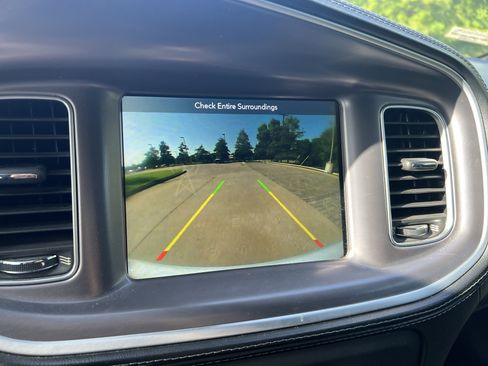 Used 2019 Dodge Charger SXT w/ Plus Group RWD image 21