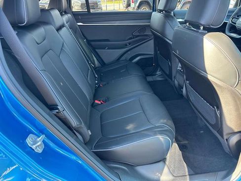 Used 2025 Jeep Wagoneer S Limited image 14