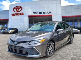 Used 2021 Toyota Camry XLE video 2