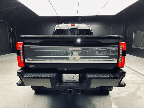 Used 2023 Ford F250 King Ranch w/ FX4 Off-Road Package AWD/4WD image 6