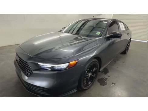 Used 2025 Honda Accord SE image 4