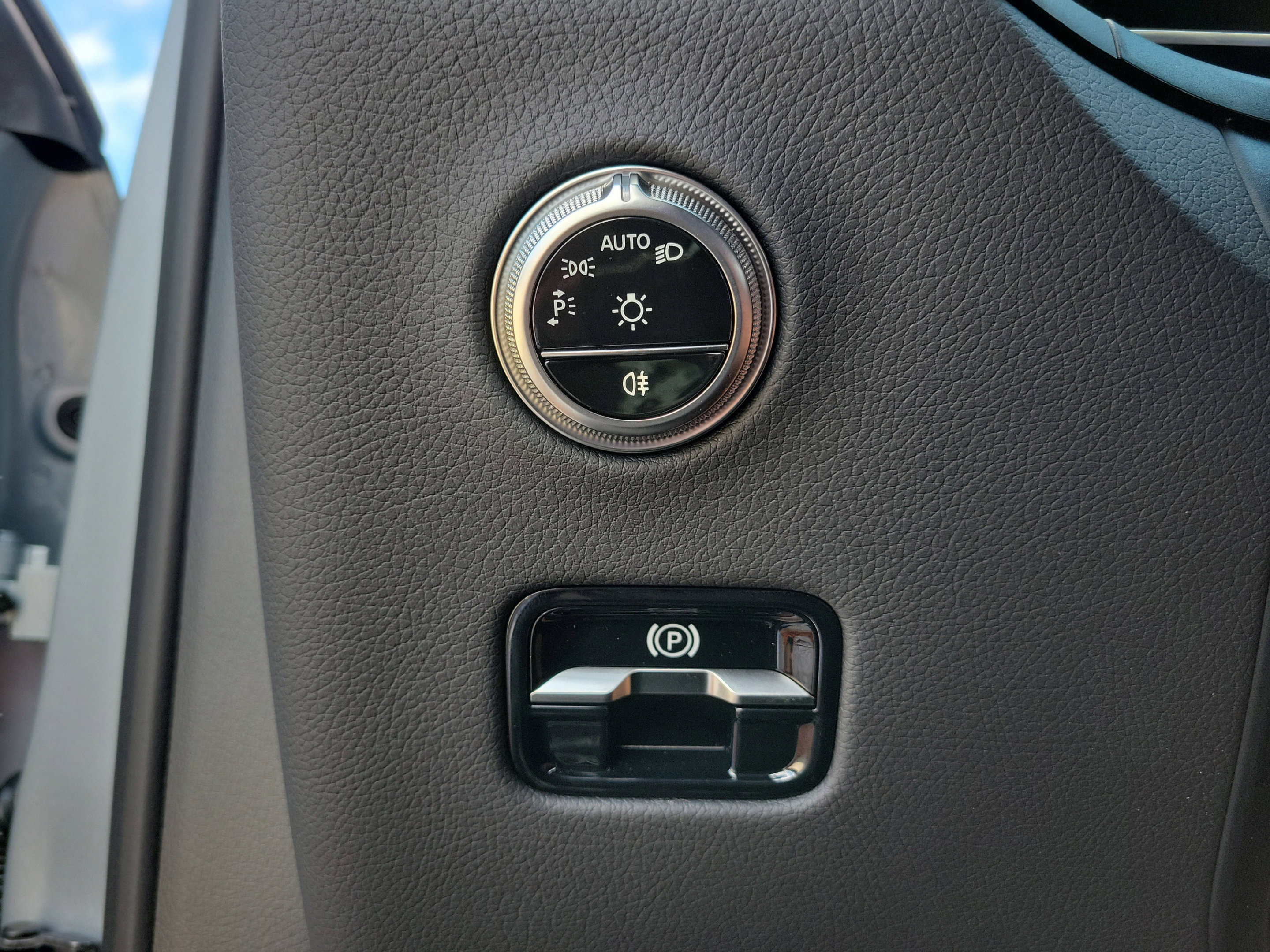 Certified 2026 Mercedes-Benz GLC 300 image 19