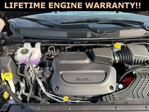 New 2026 Chrysler Pacifica Limited w/ S Appearance Package image 57