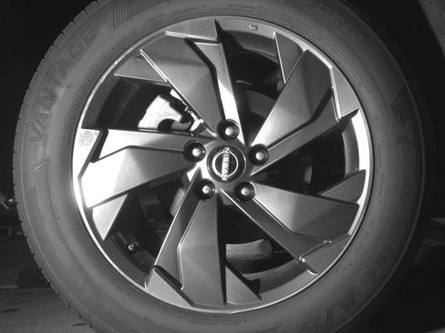 Used 2025 Nissan Rogue SV FWD image 15