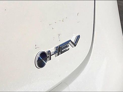 Certified 2026 Toyota Prius XLE FWD image 9