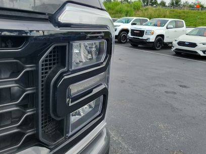 Used 2025 Ford F250 Lariat w/ Black Appearance Package