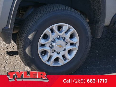 Used 2025 Chevrolet Silverado 2500 LT w/ All Star Edition image 39