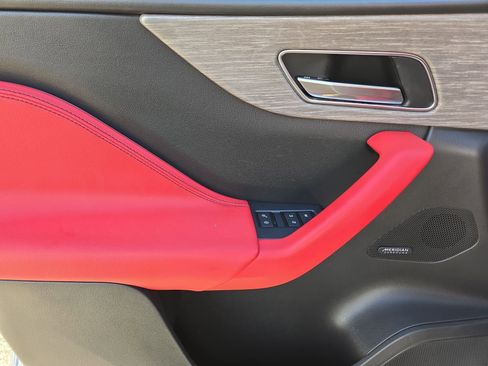 Used 2017 Jaguar F-PACE S image 15