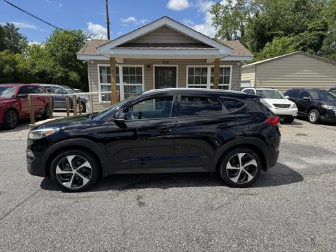 Used 2016 Hyundai Tucson Sport image 3