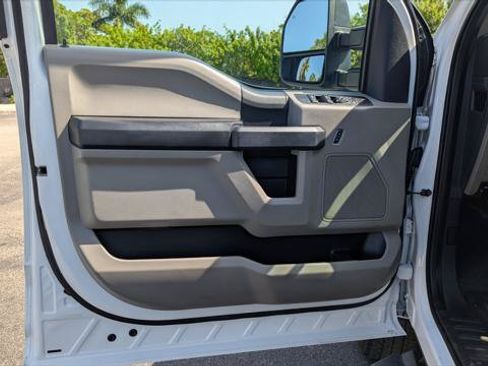 Used 2022 Ford F350 XL w/ STX Appearance Package AWD/4WD image 13
