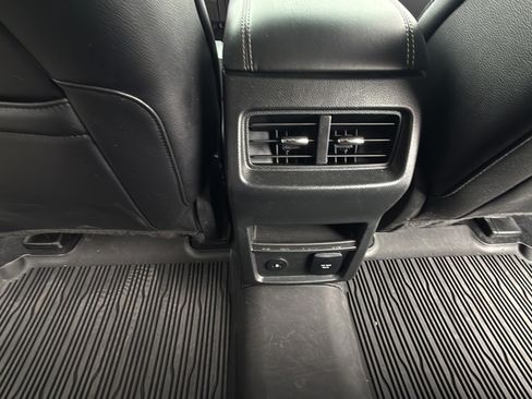 Certified 2024 Ford Edge Titanium AWD/4WD image 16