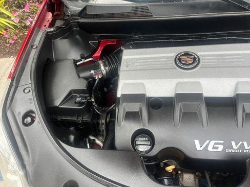 Used 2010 Cadillac SRX Luxury image 69