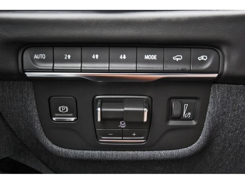 New 2026 Cadillac Escalade Platinum Sport w/ LPO, ONYX Package AWD/4WD image 15