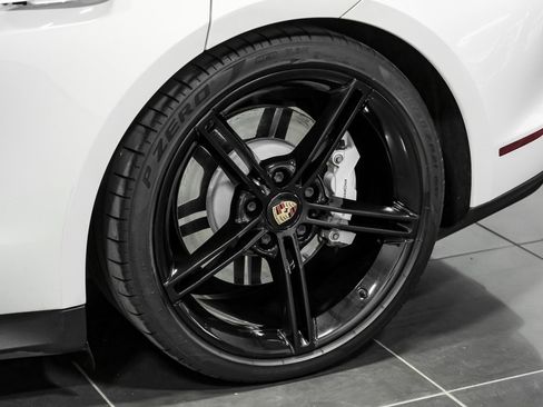 Used 2022 Porsche Taycan image 72