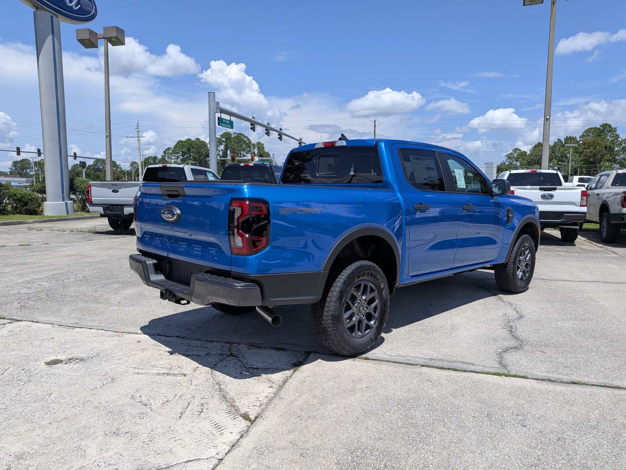 New 2026 Ford Ranger XLT w/ Equipment Group 301A High RWD image 4