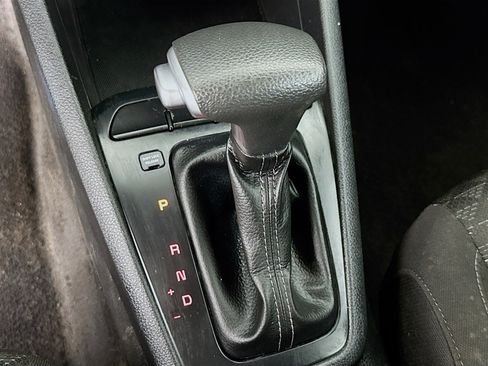 Used 2021 Kia Rio S image 19