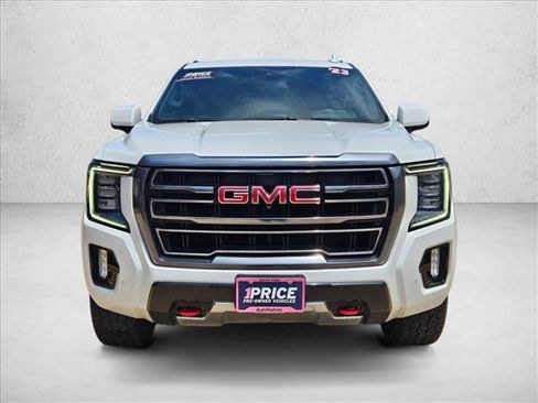Used 2023 GMC Yukon AT4 w/ Technology Package AWD/4WD image 2
