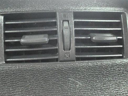 Used 2022 Mitsubishi Outlander ES image 15