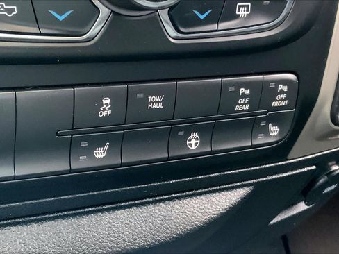 Used 2019 RAM 1500 Big Horn w/ Rambox Value Package image 31