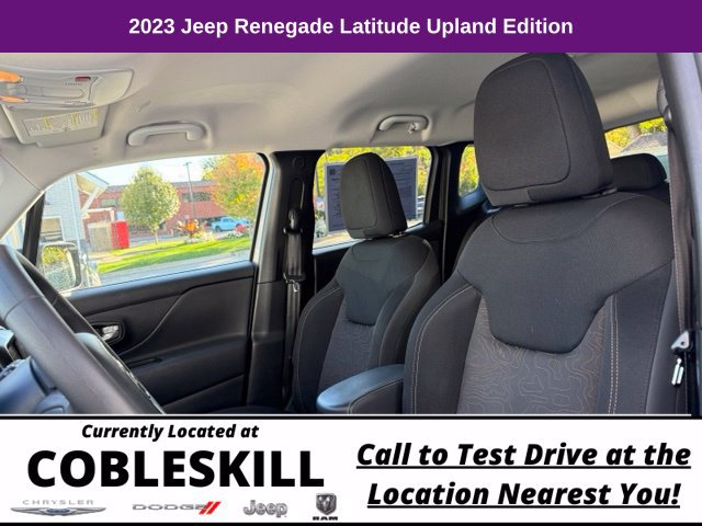 Used 2023 Jeep Renegade Latitude AWD/4WD image 8