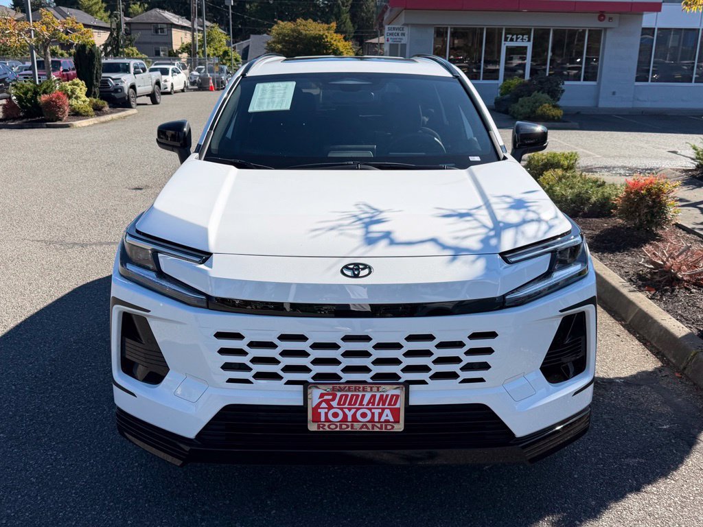 Used 2026 Toyota RAV4 SE w/ Convenience Package AWD/4WD image 5