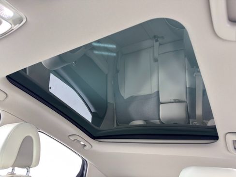 Used 2024 Genesis GV60 RWD w/ Cargo Package image 11