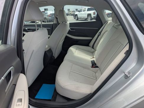Used 2025 Hyundai Sonata SEL FWD image 9