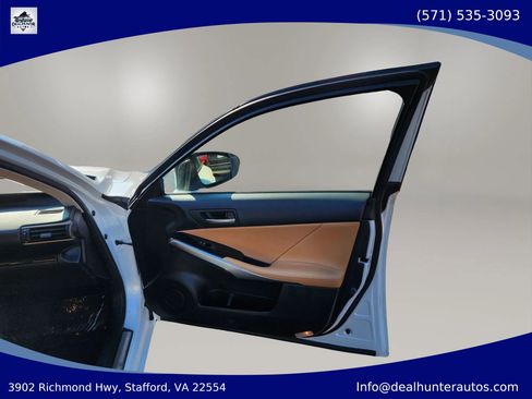 Used 2018 Lexus IS 300 AWD w/ Comfort Package image 13