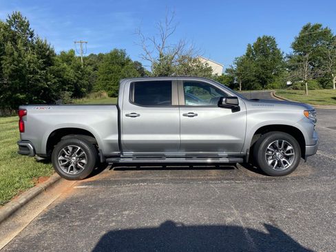 Used 2023 Chevrolet Silverado 1500 RST w/ Protection Package AWD/4WD image 5