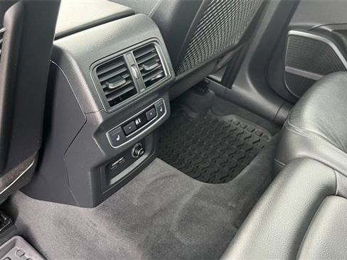 Used 2020 Audi Q5 Prestige image 17