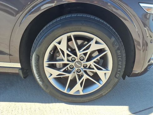 Certified 2023 Genesis GV70 2.5T w/ Advanced Package image 9