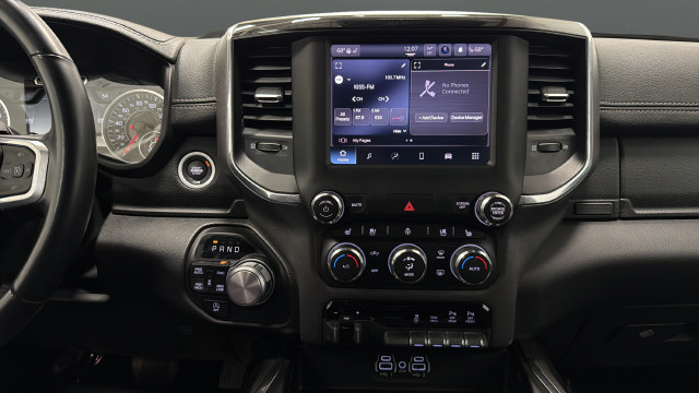 Used 2022 RAM 1500 Laramie w/ Sport Appearance Package AWD/4WD image 13
