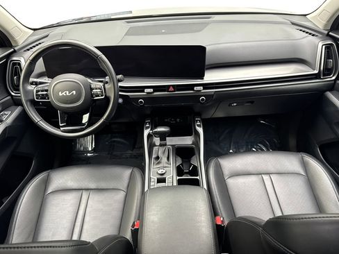 Used 2025 Kia Sorento S w/ Panoramic Sunroof Package FWD image 54