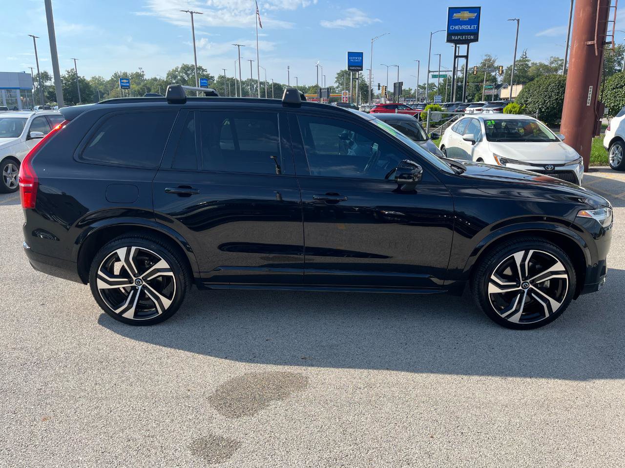 Used 2020 Volvo XC90 T6 R-Design w/ Protection Package Premier AWD/4WD image 6