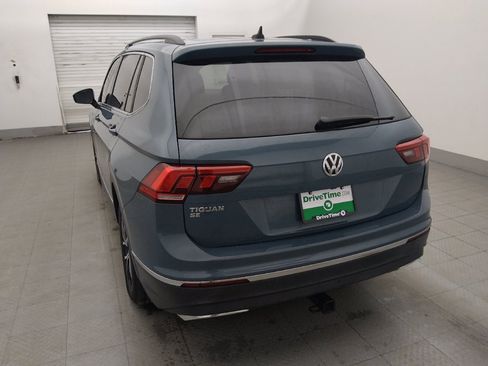 Used 2021 Volkswagen Tiguan SE FWD image 5