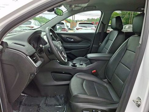 Used 2024 GMC Terrain SLT AWD/4WD image 15