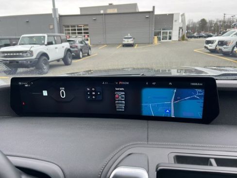 Certified 2025 Ford Expedition Max Platinum AWD/4WD image 17