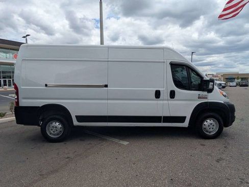 Used 2021 RAM ProMaster 2500 image 4
