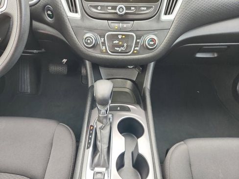 Used 2024 Chevrolet Malibu LS image 11
