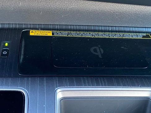 Used 2022 Toyota Sienna XSE w/ XSE Plus Package AWD/4WD image 23