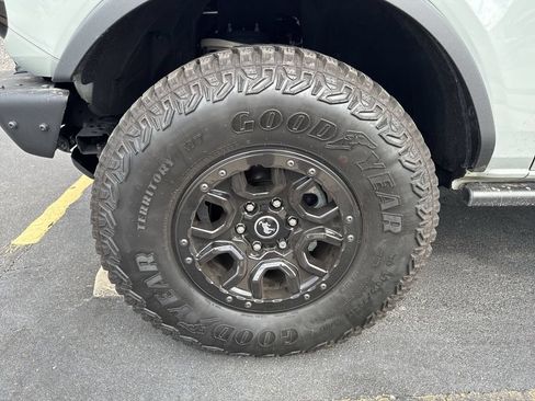 Used 2024 Ford Bronco Wildtrak AWD/4WD image 8