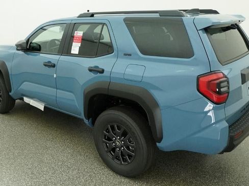New 2026 Toyota 4Runner SR5 RWD image 5